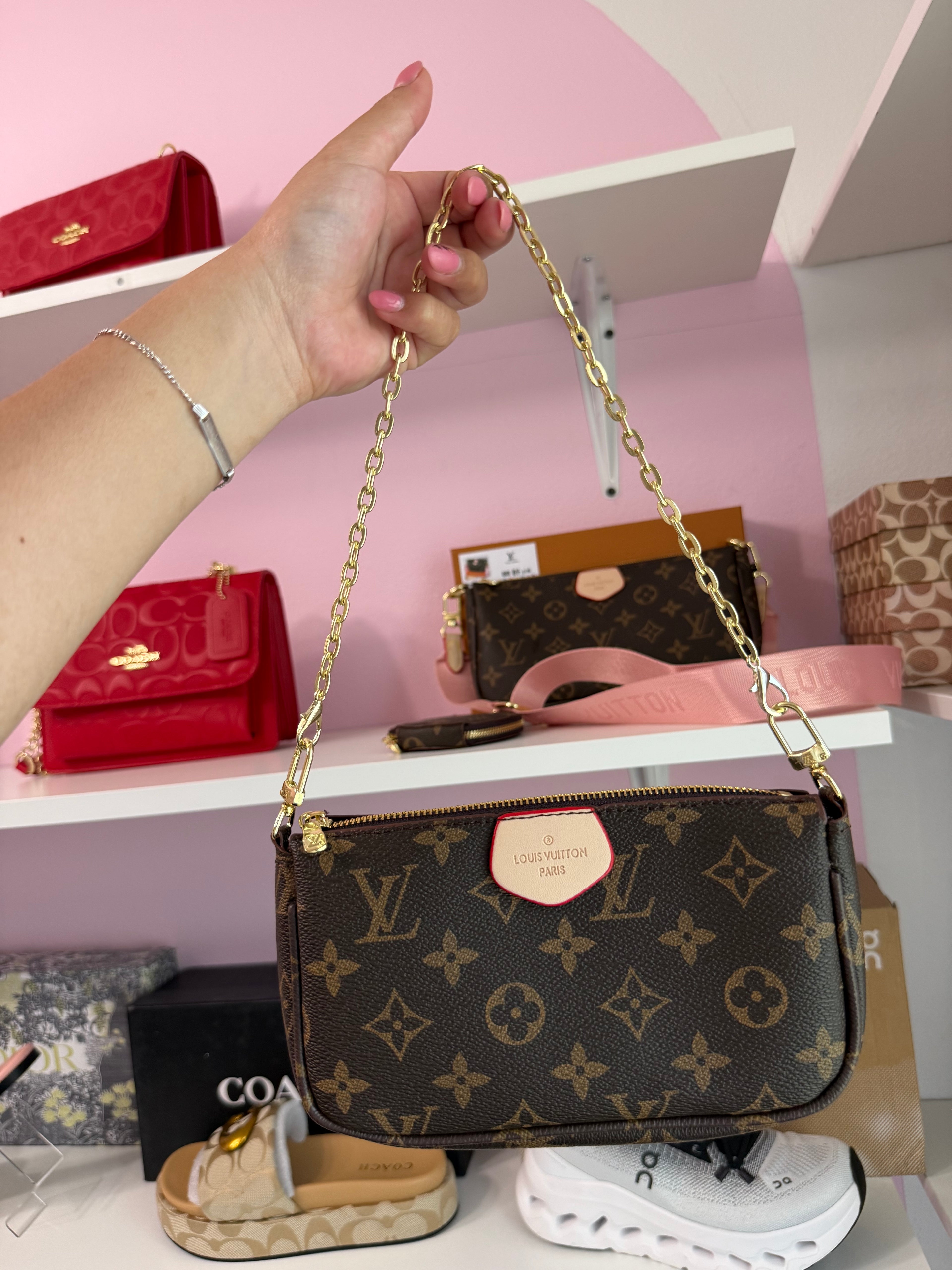LUIS VUITTON