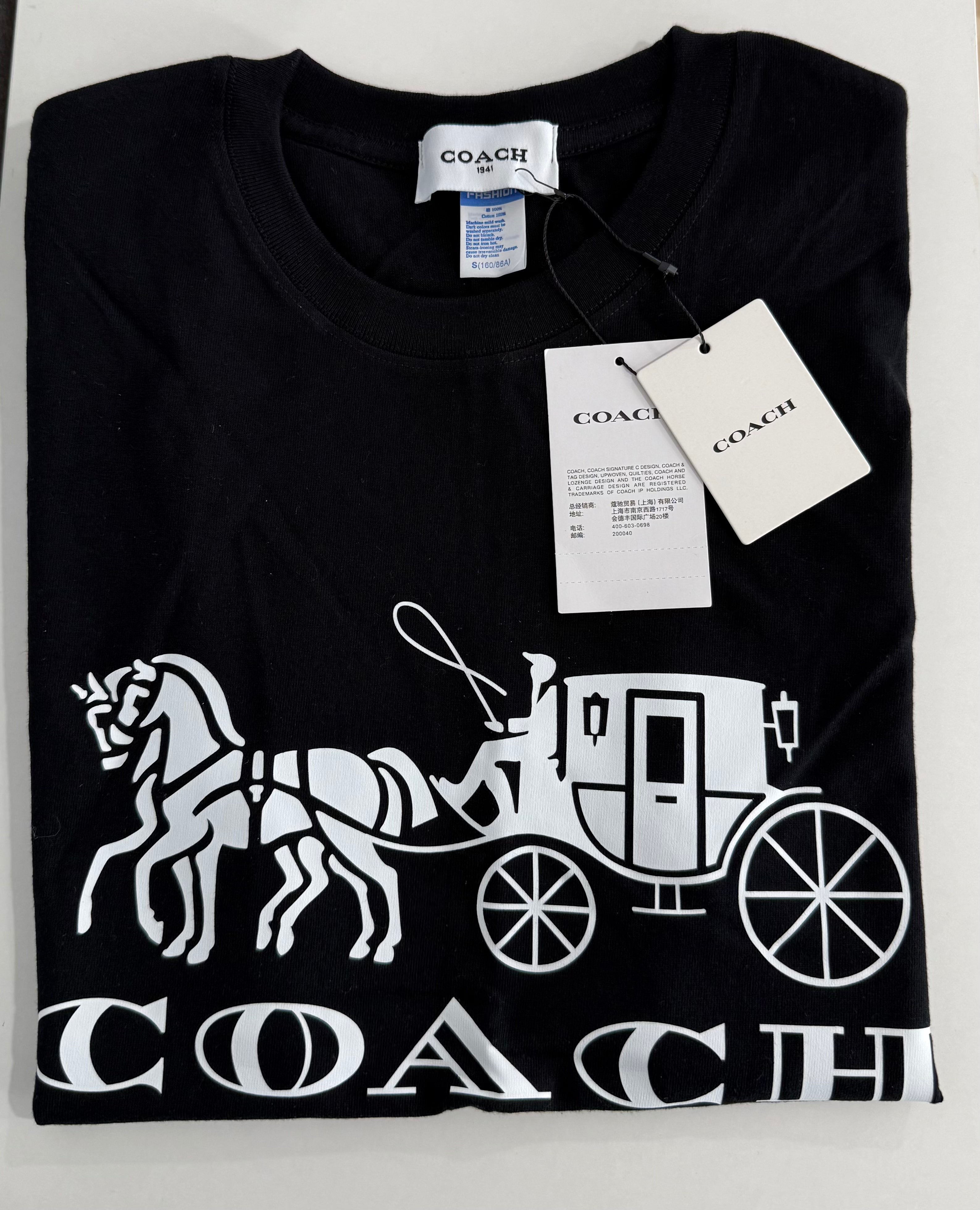 Conjunto de camisetas COACH